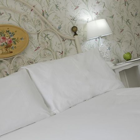 Basic Hotel Puerta De Sevilla Zewnętrze zdjęcie
