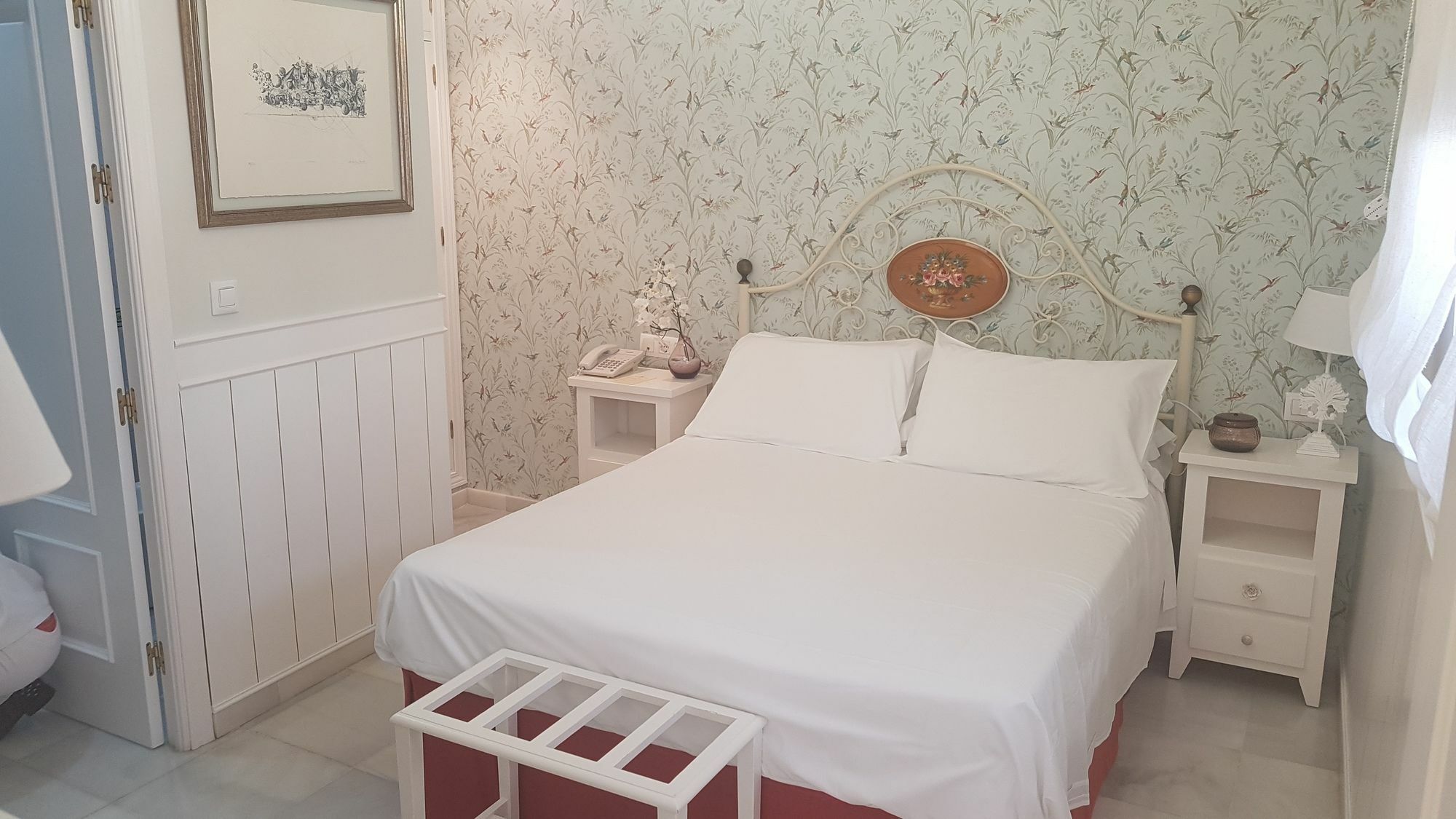 Basic Hotel Puerta De Sevilla Zewnętrze zdjęcie